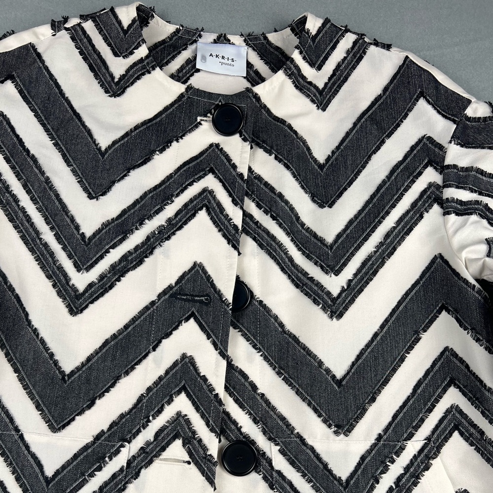 Akris Punto Black and White Chevron Frayed Edged Jacket